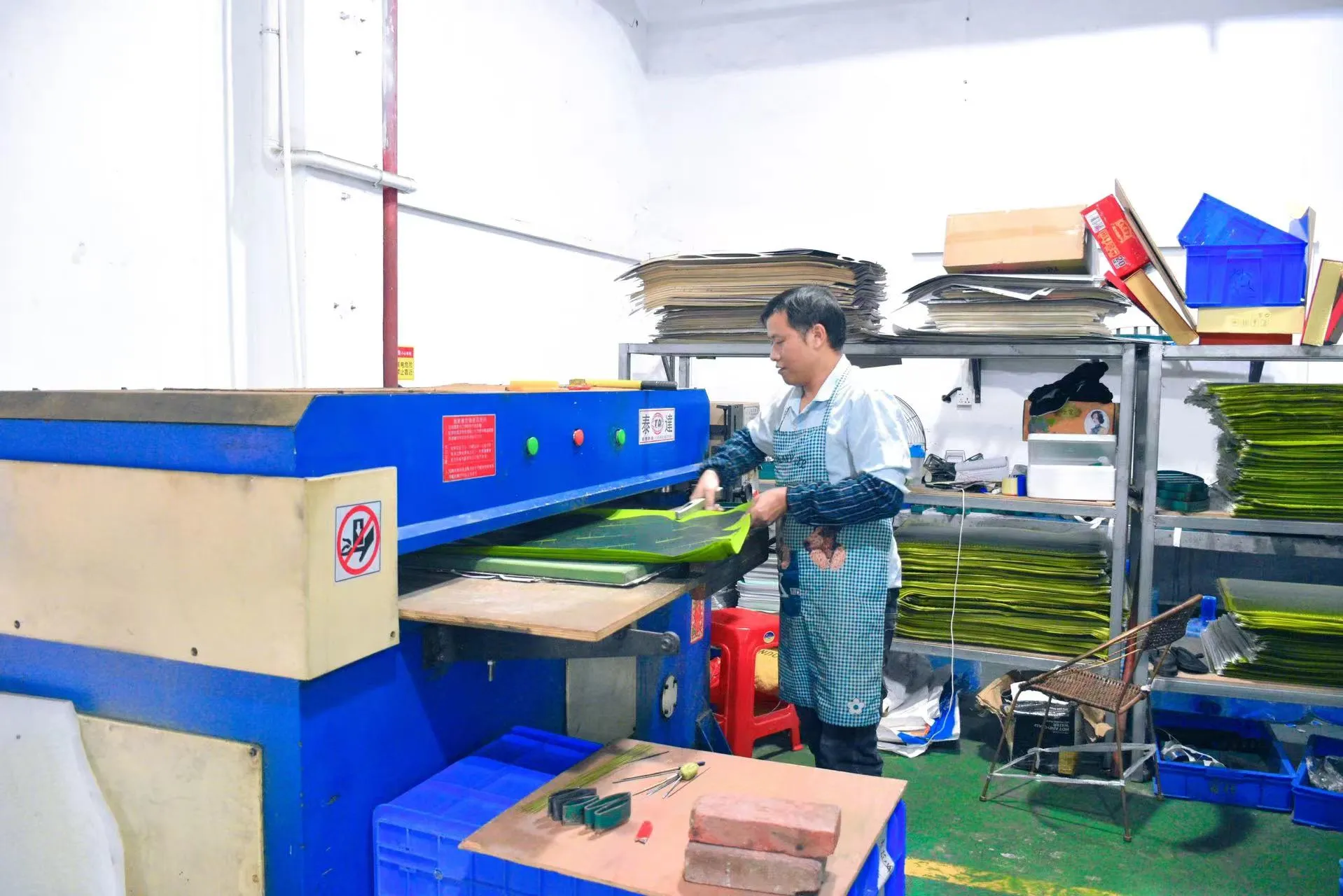 Artificial Plants production