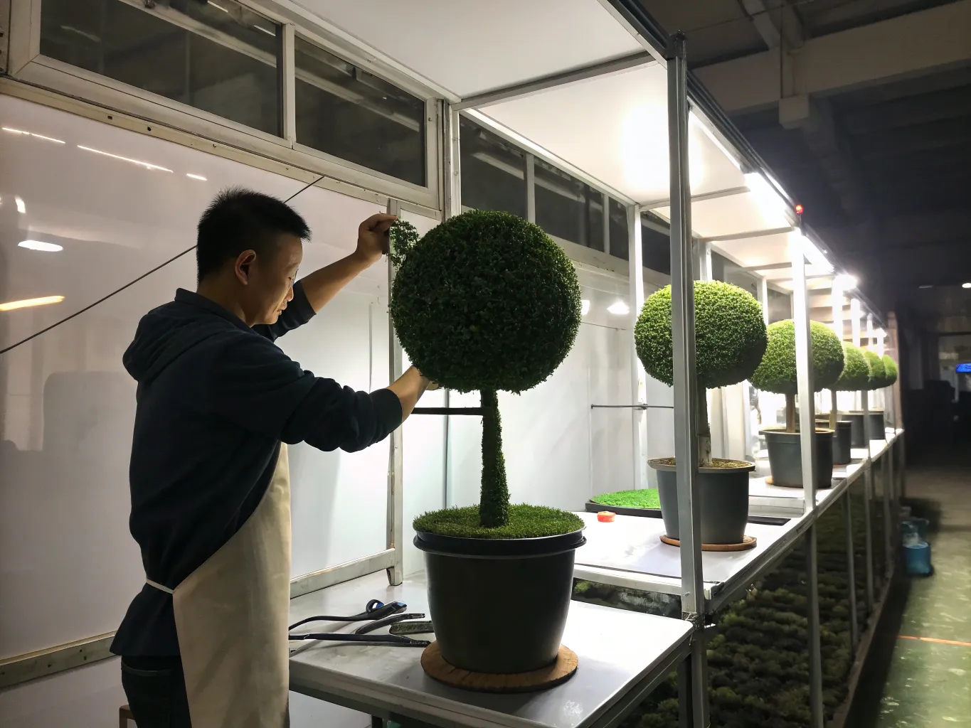 Final_Shaping_&_Finishing_of_Faux_topiary_ball_Plants_producing